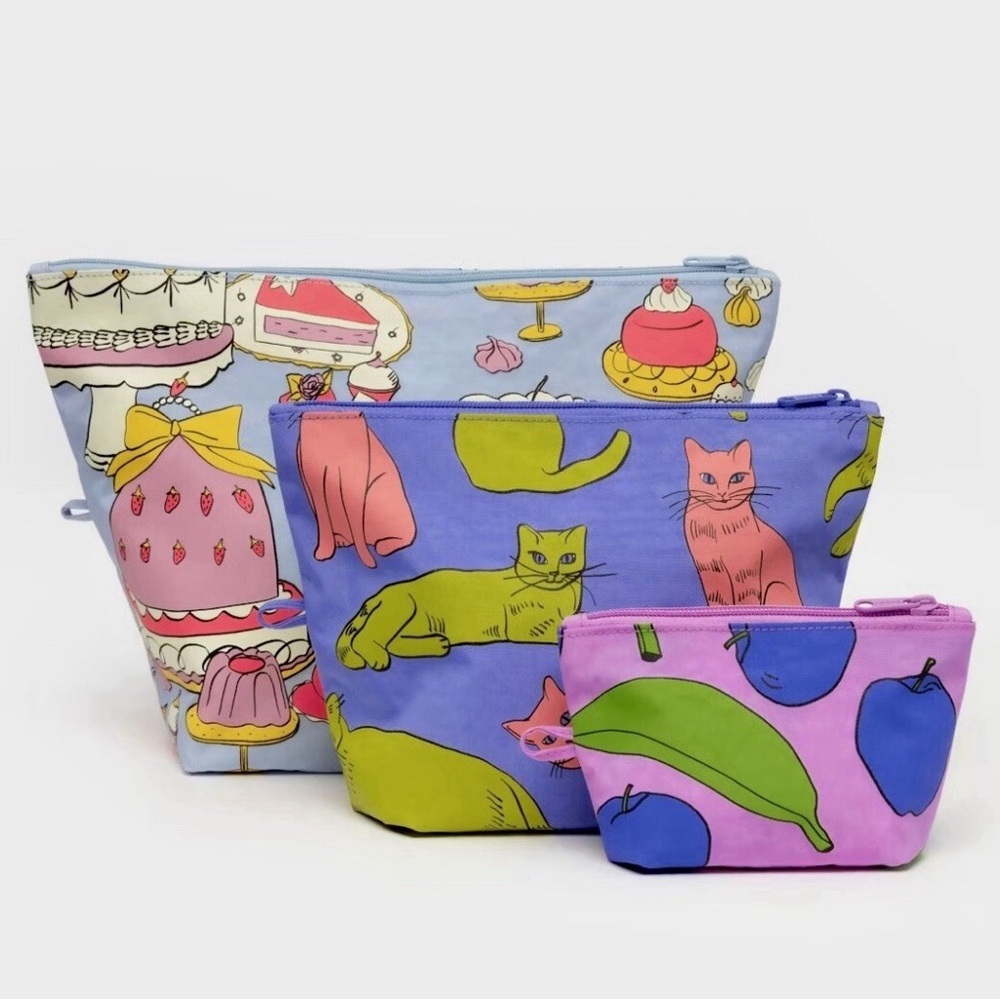 ✨BNWOT - BAGGU Go Pouch - Medium - Still Life✨